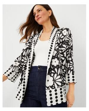 Ann Taylor Black and White Kimono Jacket Size Large NEW Open Jacket Career Silky